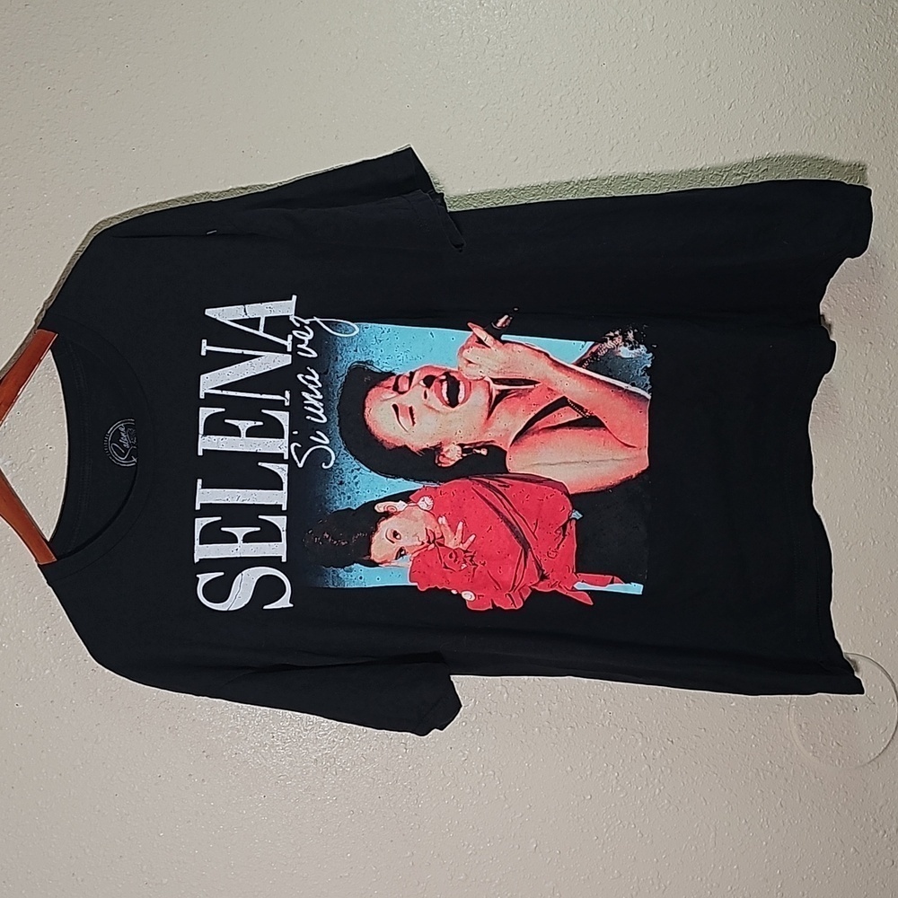 Selena SI Una Ves T-Shirt.